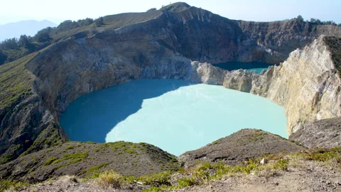 Tri colour lakes of Mt. Kelimutu in Indonesia Video stock 135479331