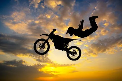 Trial evolution at sunset Illustrazione stock