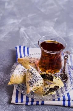 Triangular cookies with poppy seeds 스톡 사진