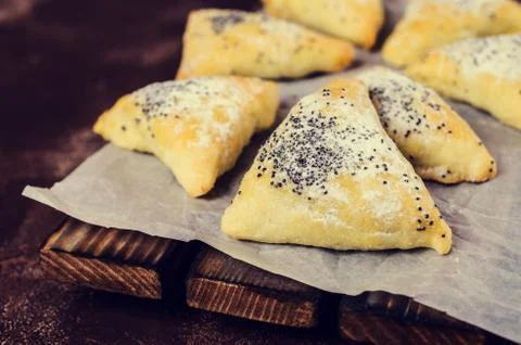 Triangular cookies with poppy seeds 스톡 사진