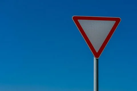Triangular road sign (give way). Foto stock