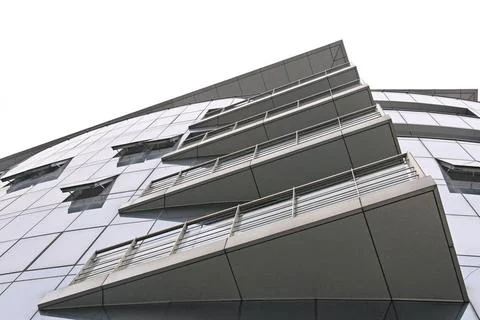 Triangular Terrace Balcony Triangular Terrace Balcony at Modern Glass Buil... 스톡 사진