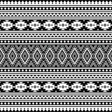 Tribal seamless pattern. Vector illustration border style. Black and white. Illustrazione stock