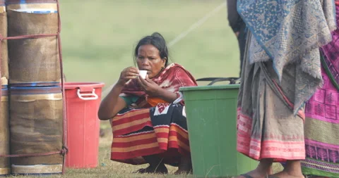 Tribal Workers Drinking Tea Vídeos de archivo 326988441