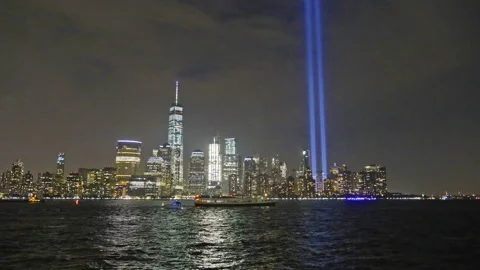 Tribute in Light Art Installation New York City Skyline September 11 Time Lapse Vídeos de archivo 329441733