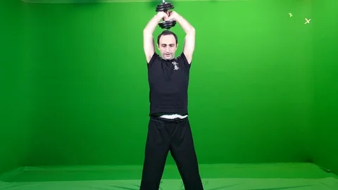 Tricep Weights on Green Screen Vidéo 83738447