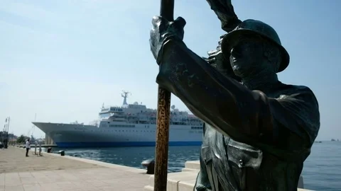 Trieste marksman sculpture Stock Footage 82078536