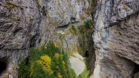 Trigrad gorge of a vertical marble rocks in the Rhodope mountains at autumn 스톡 동영상 290771869