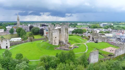 Trim Castle or Caislean Bhaile Atha Troim. Co. Meath, Ireland. Stock-Footage 308967828