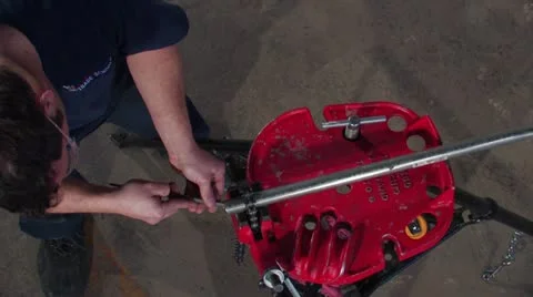 TRIPOD CHAIN VISE 9 Video stock 12522696