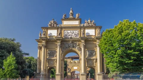 Triumphal Arch of Lorraine timelapse hyperlapse on Piazza della Liberta. Stock Footage 267087782