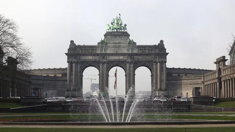 Triumphal Arch in Parc du Cinquantenaire (Jubelpark) Vídeo Stock 89889306