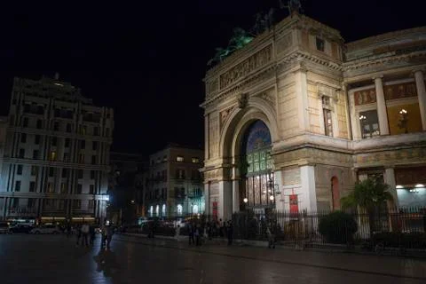 Triumphal arch Stock Photos