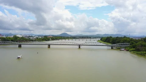 Trường Tiền Bridge over the Perfume River in the imperial city of Hue, Vietnam Stock-Footage 307281368