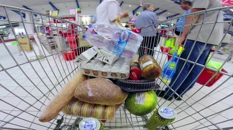 Trolley in a supermarket timelapse Stock Footage 41227199