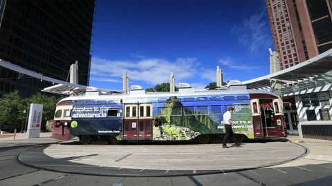 Trolley Turnaround 2xSpeed 스톡 동영상 153633013