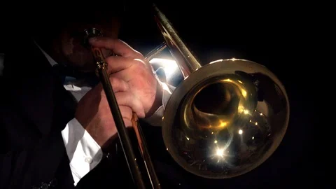 Trombone Player Video stock 111949167