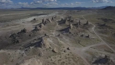 Trona-Crater-fly over Vidéo 329078626