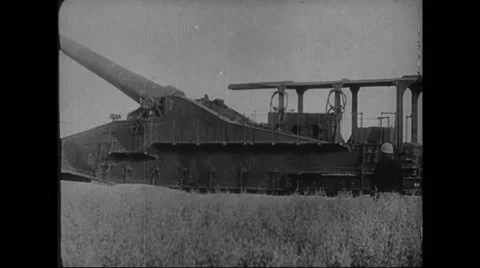 Troops with railroad gun Stock Footage 43337134