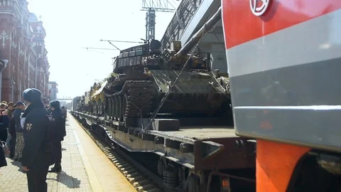 Trophy equipment from Syria by train 库存影片 119518028
