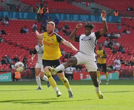 Trophy Final Gateshead 2* Solihull 2 (pens 5-4) Stock Photos