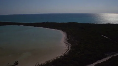 Tropical Beach 2 Video stock 81617067