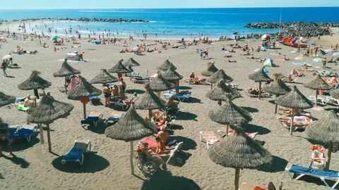 Tropical beach of Atlantic ocean 스톡 동영상 72433256