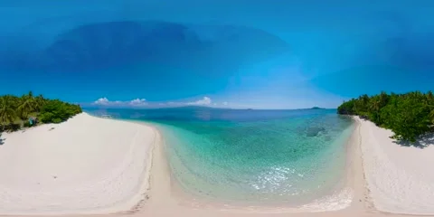 Tropical beach with palm trees, 360 VR. Stock Footage 156950950
