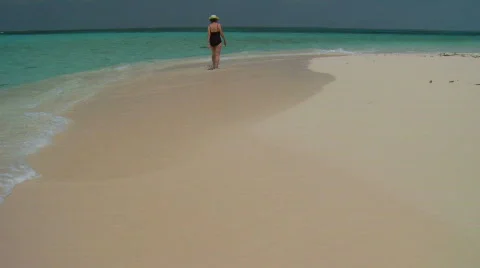 Tropical Beach scene Stock Footage 845026