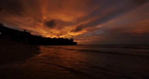 Tropical beach sunset Stockbeeldmateriaal 165346536