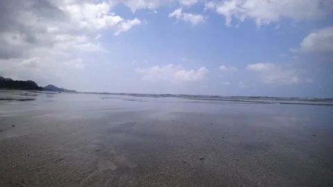 Tropical beach tide coming in timelapse sequence Video stock 325024487
