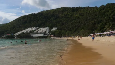 Tropical beach with tourists Video stock 160150285