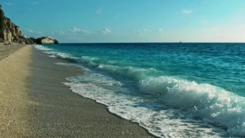 Tropical beach waves, clear ocean surf, coastal shoreline view Video stock 312198676
