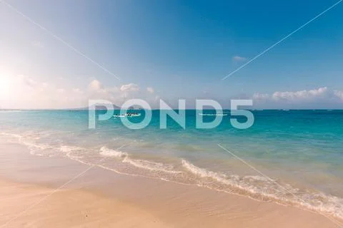 Tropical hawaiian seascape at Lanikai beach on Oahu island and kayaks in the Stock Photos