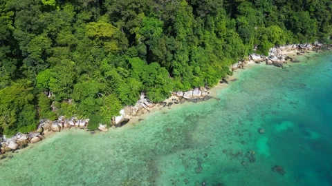 Tropical island, pristine secluded beach. Perfect aerial view flight drone Vidéo 276222623
