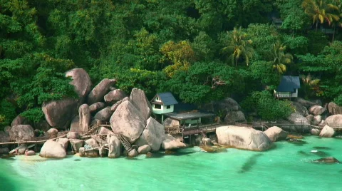 Tropical island (zoom) Stock Footage 303685