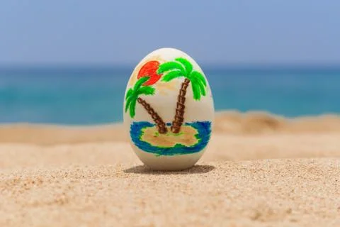 Tropical painted easter egg 스톡 사진