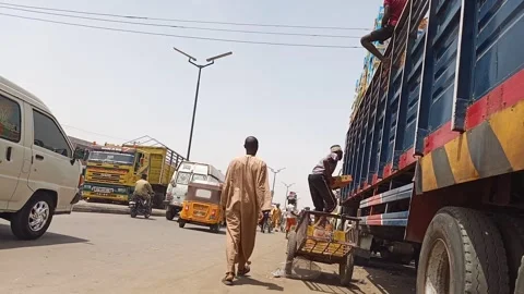 Truck Loading Cartons By Hand Roadside Market Workers Kano Nigeria 動画素材 331541706