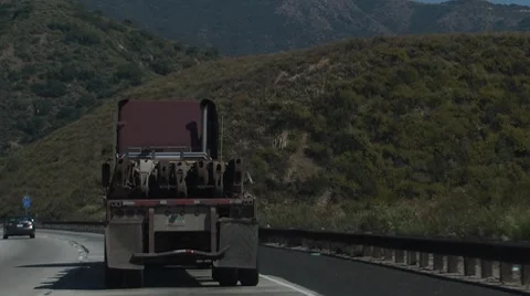 Truck w load Stock-Footage 7631129