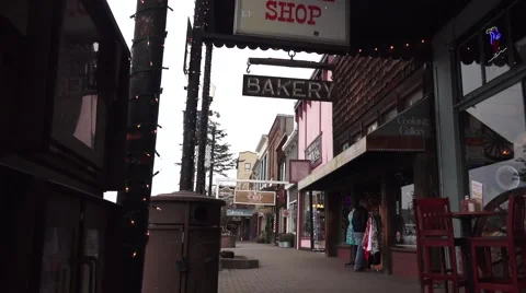 Truckee Main Street, man leaving coffee shop Video stock 44856482