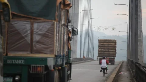 Trucks Passing Bridge 動画素材 43225637