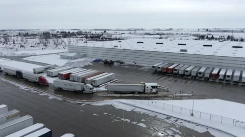 Trucks Wait at Distribution Center Gate 库存影片 148354245