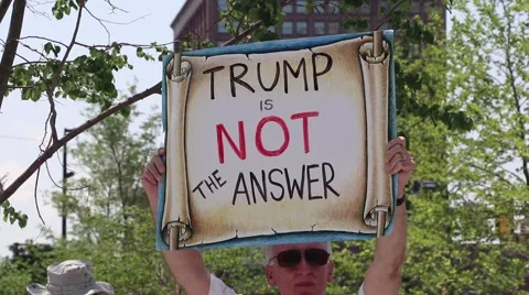 Trump is Not the Answer Vídeos de archivo 65200117