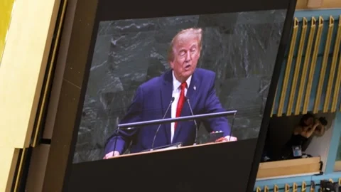 Trump UN speech shown on General Assembly Hall screen Видео 346265166