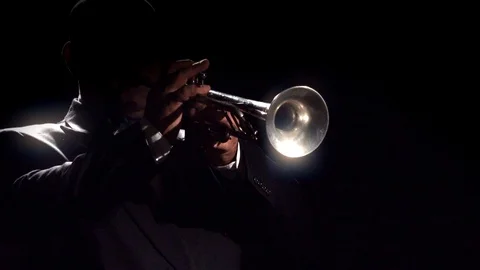 Trumpeter Video stock 111957043