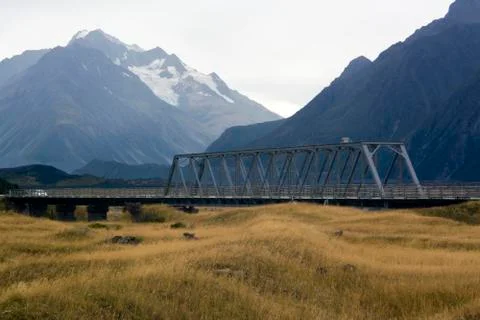 Truss bridge over Hooker River, Aoraki Mount Cook National Park, New Zealand Stock Photos