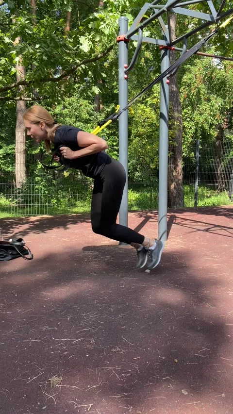 Trx Running Video stock 247637679