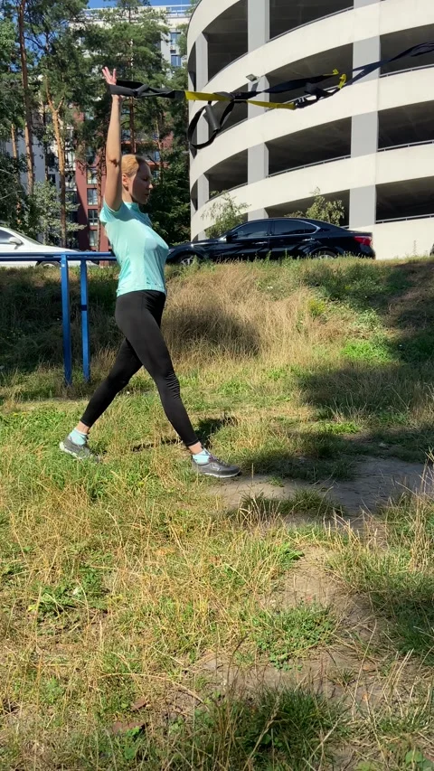 Trx Standing Lunges Video stock 247971715