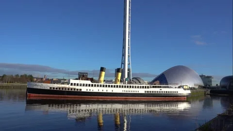 TS Queen Mary  berthed at Glasgow Science Centre, Pacific Quay, Scotland Stockbeeldmateriaal 228929378