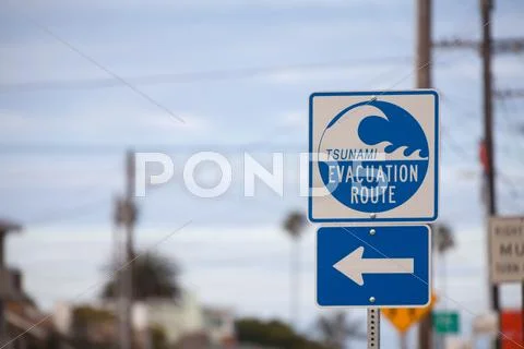 Tsunami evacuation sign Stock Photos